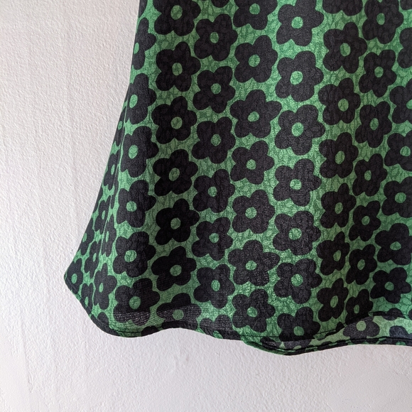 Flowy Floral Skirt - Picture 3 of 6